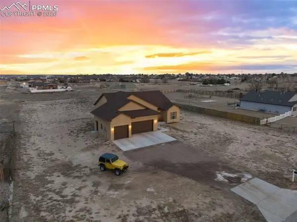 422 S Gilia DR, Pueblo West, CO 81007