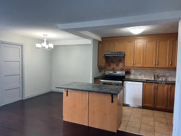 20 Edgecliff Golfway E #1715, Toronto C11, ON M3C 3A4