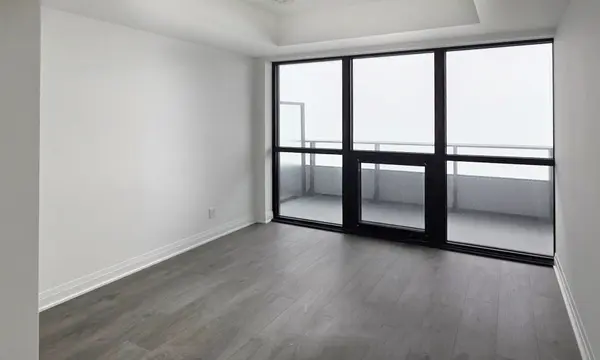 4015 The Exchange N/A #5811 LPH, Mississauga, ON L5B 0N9