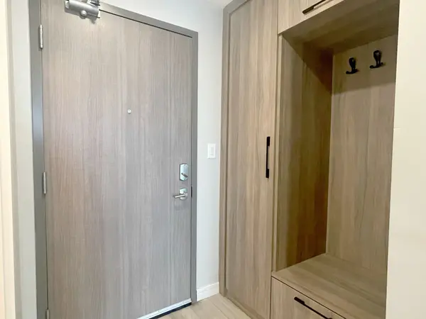 20 George ST #2504, Hamilton, ON L8P 0C4
