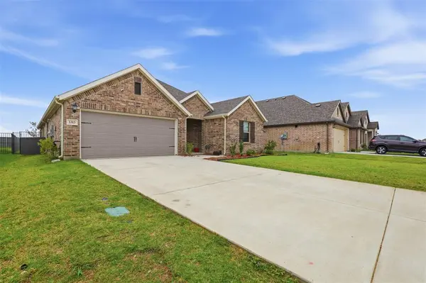 3313 Redbud Flower Trail, Venus, TX 76084