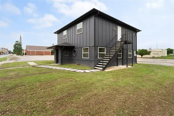 2815 Wesley St Street, Greenville, TX 75401