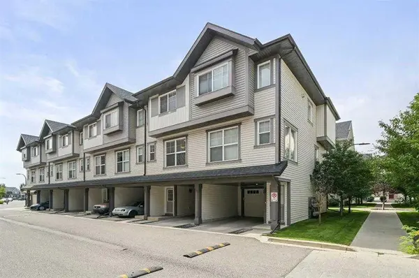 37 New Brighton PT SE, Calgary, AB T2Z 1B6