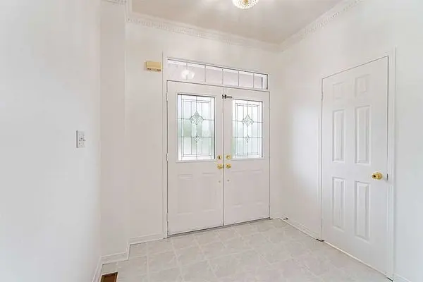 78 Fairhill AVE, Brampton, ON L7A 2E8