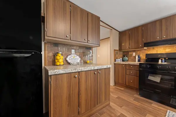 2004 Buffet Way, Poolville, TX 76487