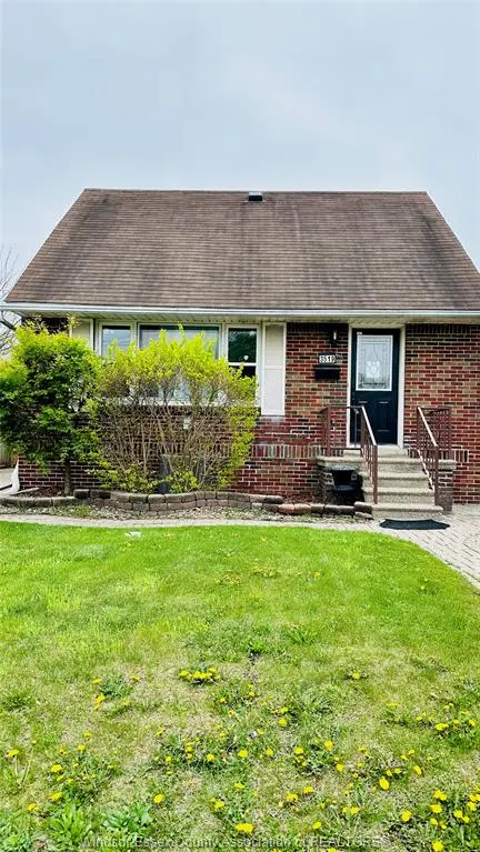 3519 TECUMSEH Road West, Windsor, ON N9C 2B6