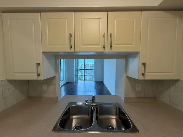 1 Pemberton AVE #1205, Toronto C14, ON M2M 4L9