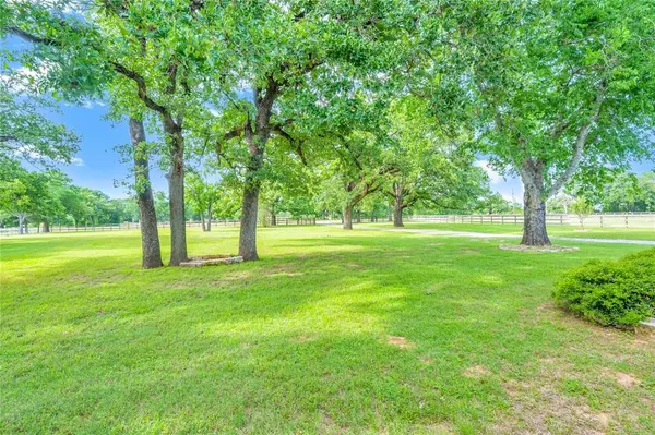2229 Highway 164 E, Groesbeck, TX 76642