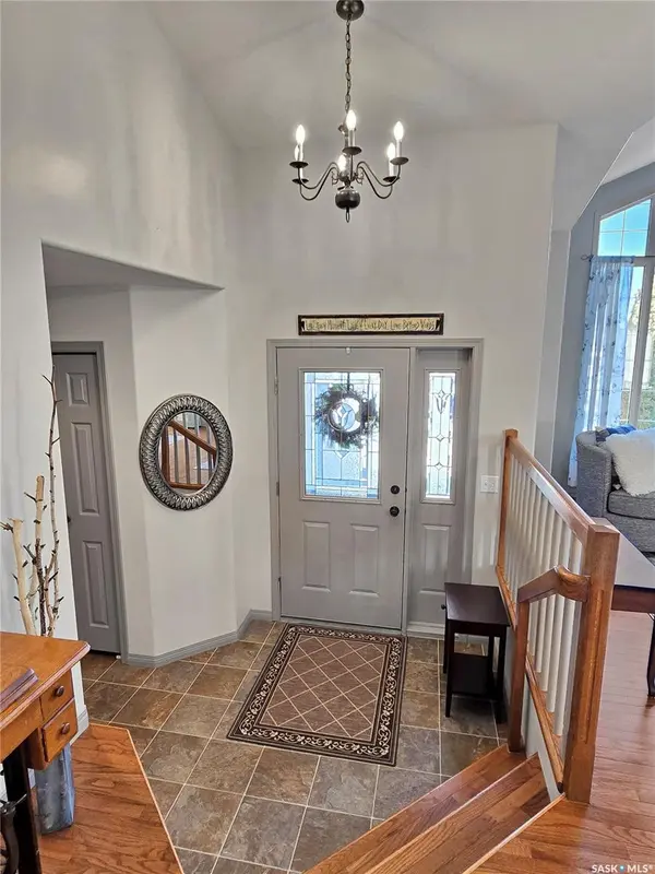 114 Woods COURT, Saskatoon, SK S7N 4M2