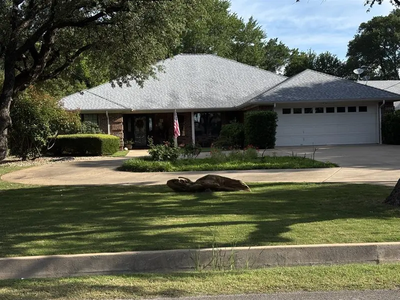 3808 Fairway Drive, Granbury, TX 76049