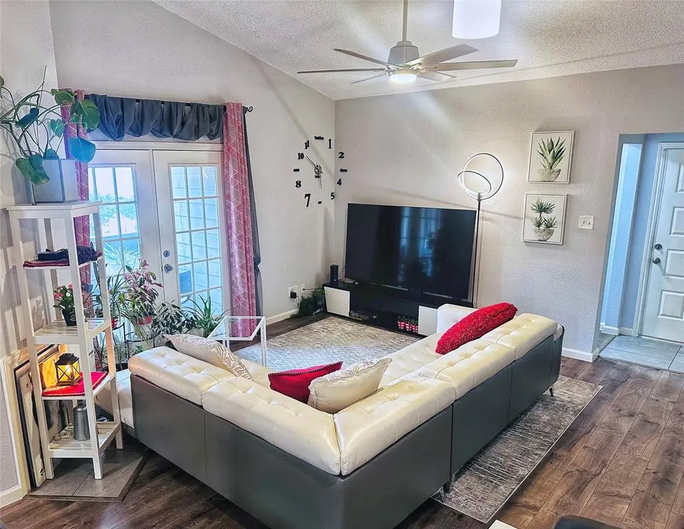 8545 Midpark Road #40, Dallas, TX 75240