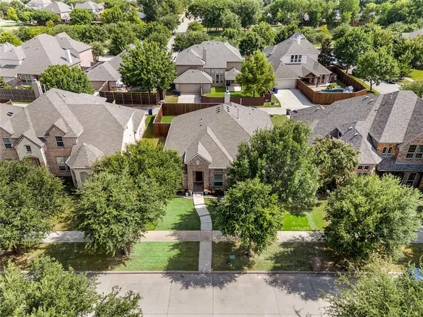 15841 River Glen Drive, Frisco, TX 75035
