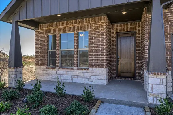 613 Brazos Drive, Van Alstyne, TX 75495
