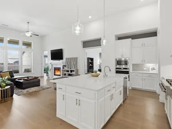 9213 Prickly Pear Trail, Argyle, TX 76226