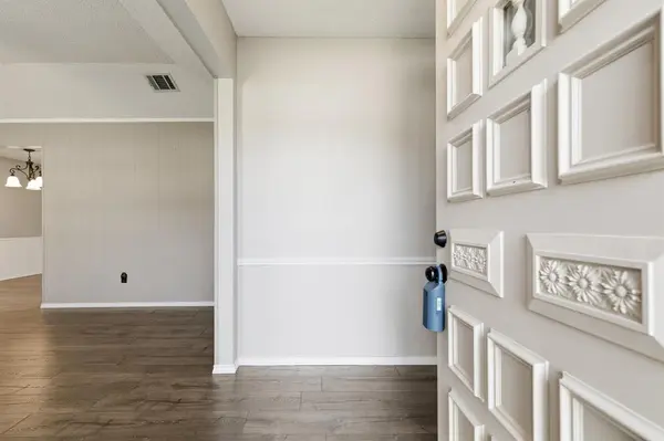 6612 Patsy Lane, Watauga, TX 76148