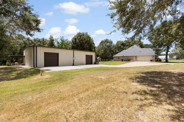 22828 Babes Landing Landing, Lindale, TX 75771