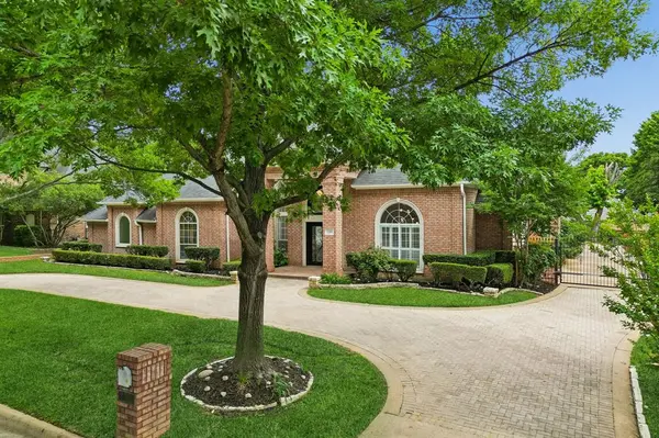 3301 Queensbury Way W, Colleyville, TX 76034