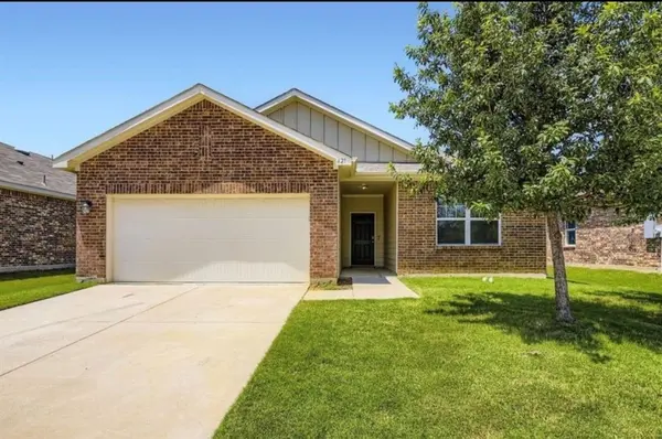 421 Starboard Drive, Crowley, TX 76036