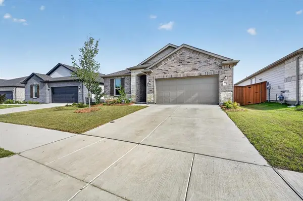 3925 Belleview Place, Crandall, TX 75114