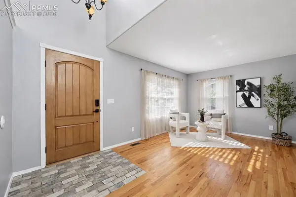 9480 Summit Mesa DR, Fountain, CO 80817