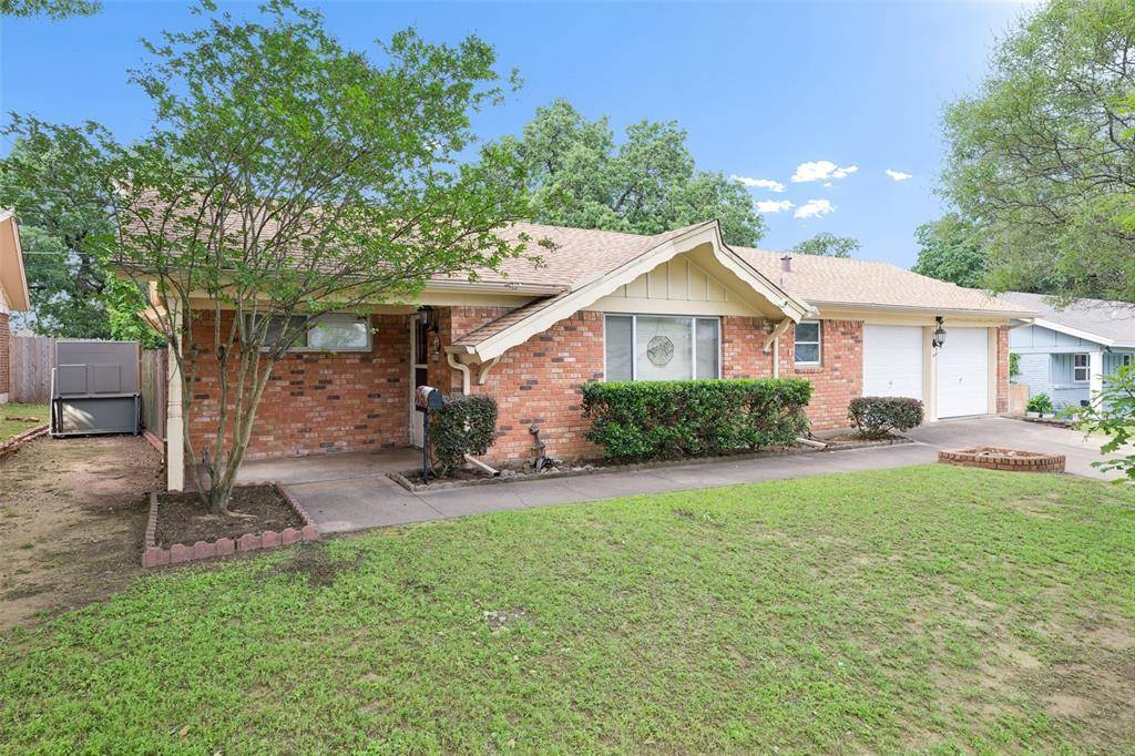 1607 Windlea Drive, Euless, TX 76040