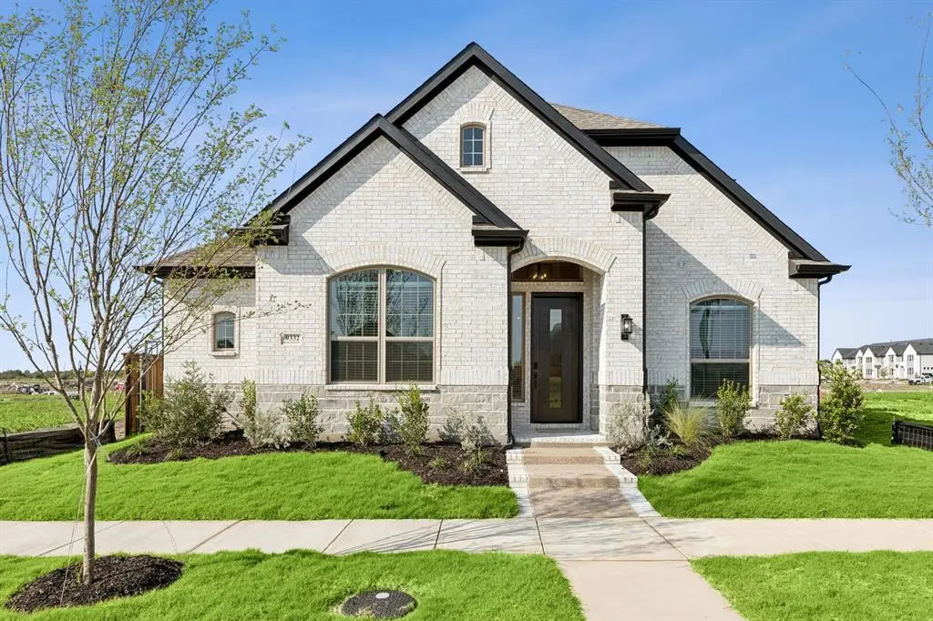 9332 Crimson Sweet Drive, Mesquite, TX 75126