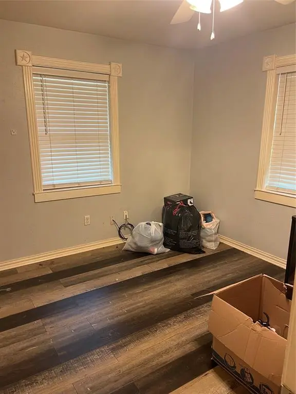 1005 Gary Street, Bridgeport, TX 76426