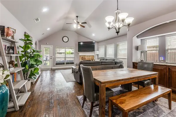 4312 Poppy Drive, Mansfield, TX 76063