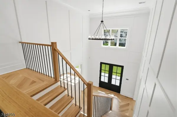6 Benson Ct, Millburn Twp., NJ 07078