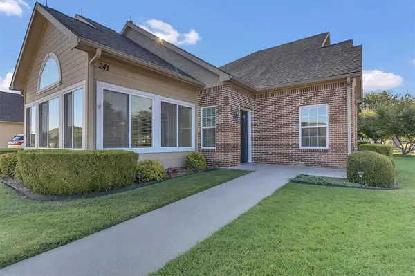 2601 Marsh Lane #241, Plano, TX 75093