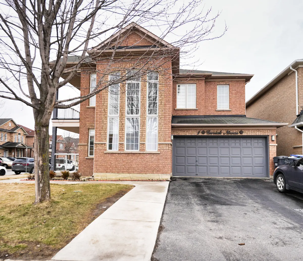 1 Pape DR, Brampton, ON L6R 0G4