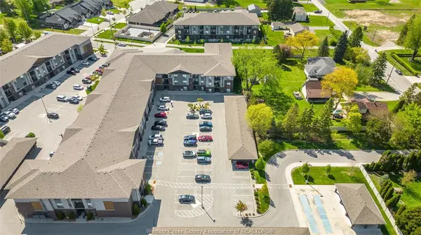 5840 NEWMAN Boulevard #118, Lasalle, ON N9J 0S3