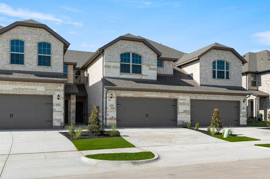670 Sandiford, Mansfield, TX 76063