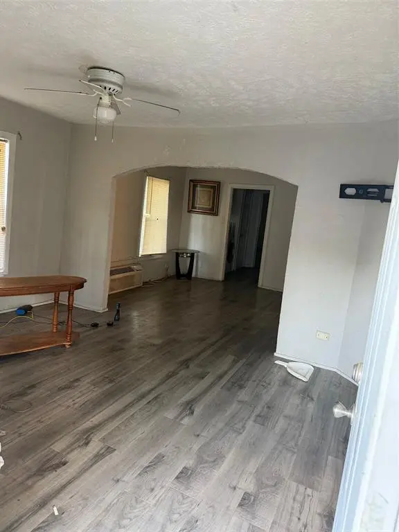 2738 Lawrence Street, Dallas, TX 75215