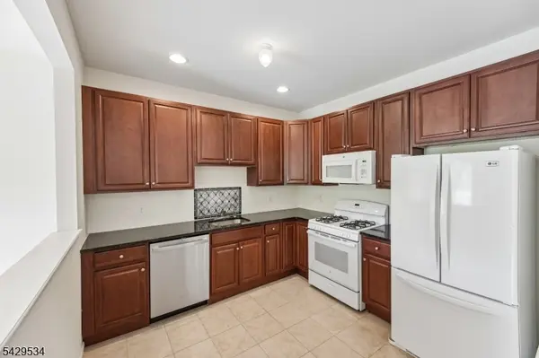 26 Decroce Ct #26, Parsippany-troy Hills Twp., NJ 07054