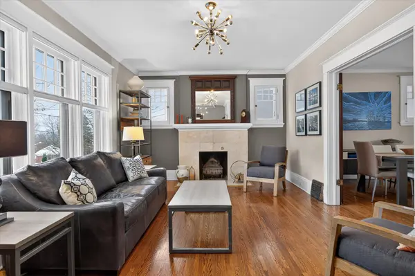 53 BENSON AVE, Peterborough, ON K9H 5X7