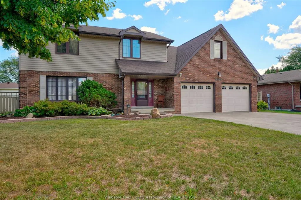 2036 LESPERANCE Road, Tecumseh, ON N8N 2N4