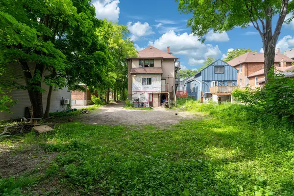 63 Mcdonald ST, Barrie, ON L4M 1P4