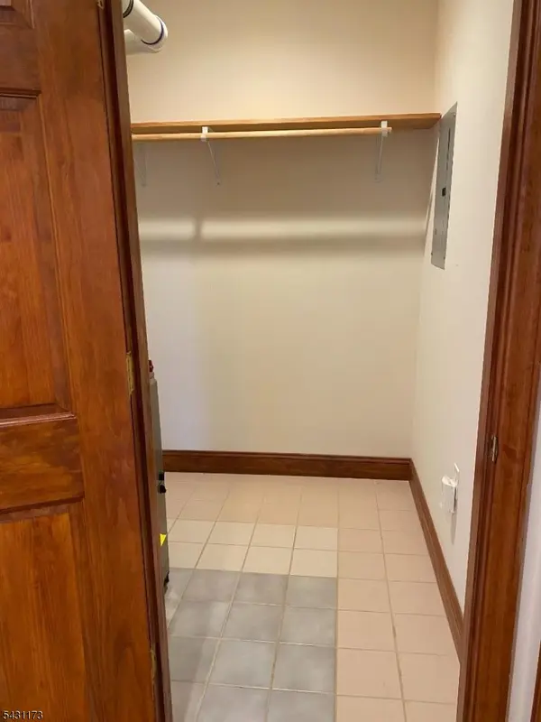 4 Hamilton Ave #1, Lodi Boro, NJ 07644
