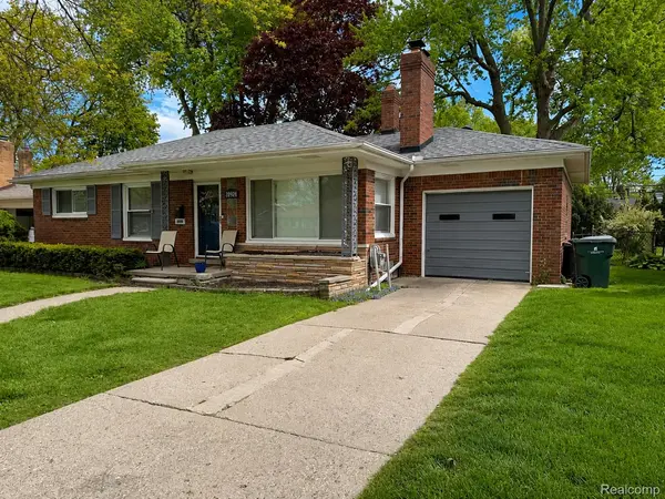 20924 Bon Brae ST, St. Clair Shores, MI 48081