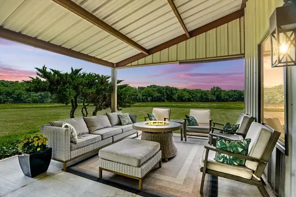 455 Vz County Road 2808, Mabank, TX 75147