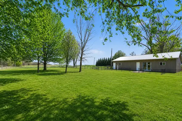 52290 Townhall RD, Silver Creek Twp, MI 49047