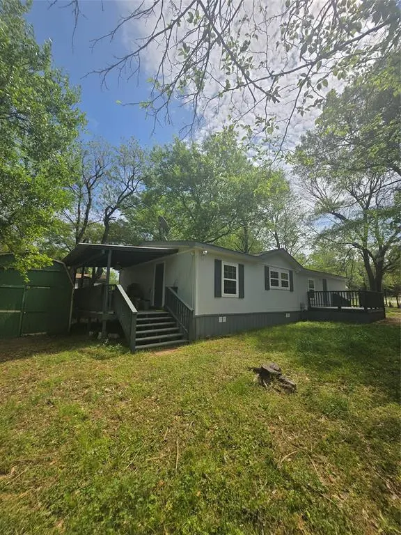 134 Grissom Drive, Gun Barrel City, TX 75156