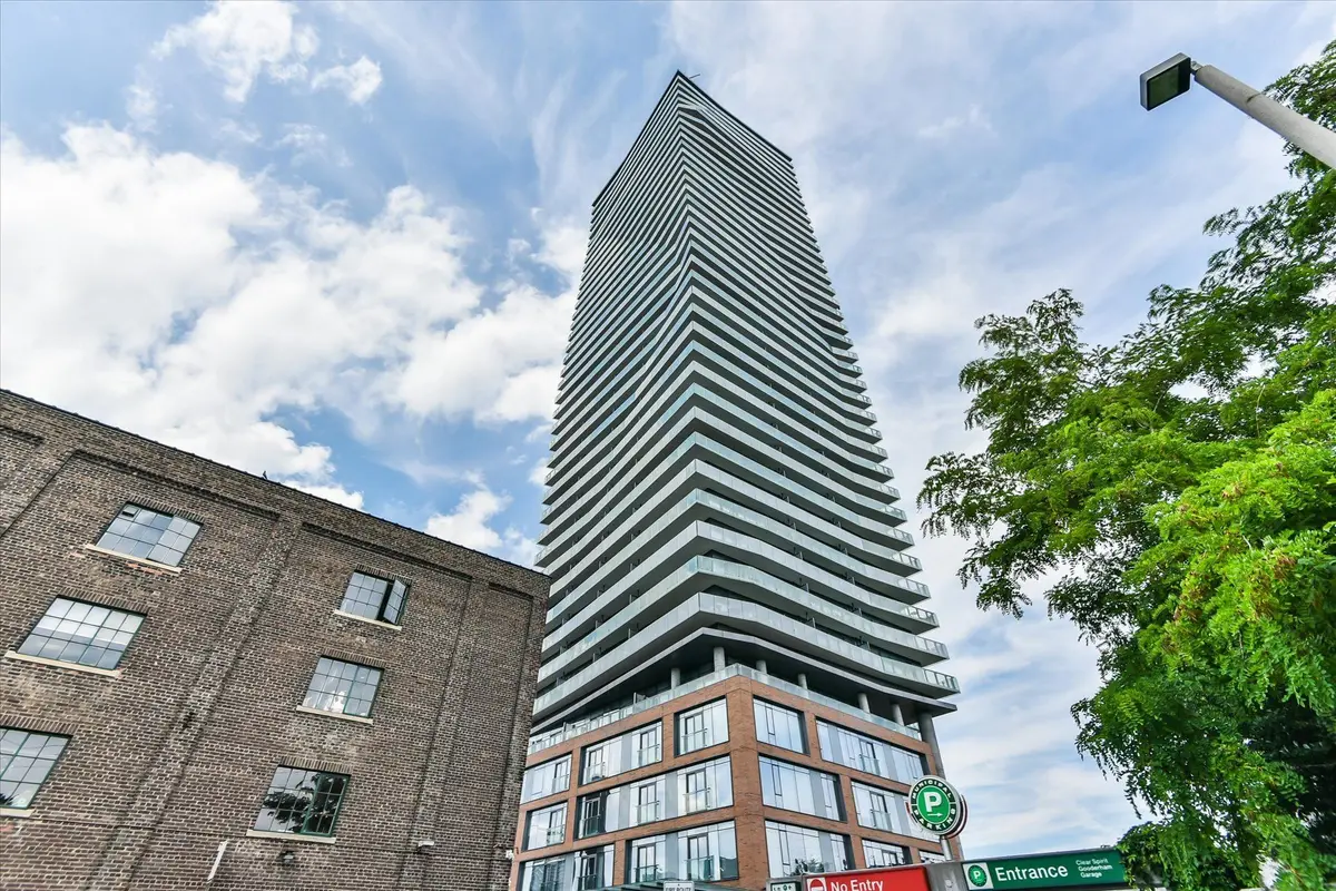 70 Distillery LN #2705, Toronto C08, ON M5A 0E3