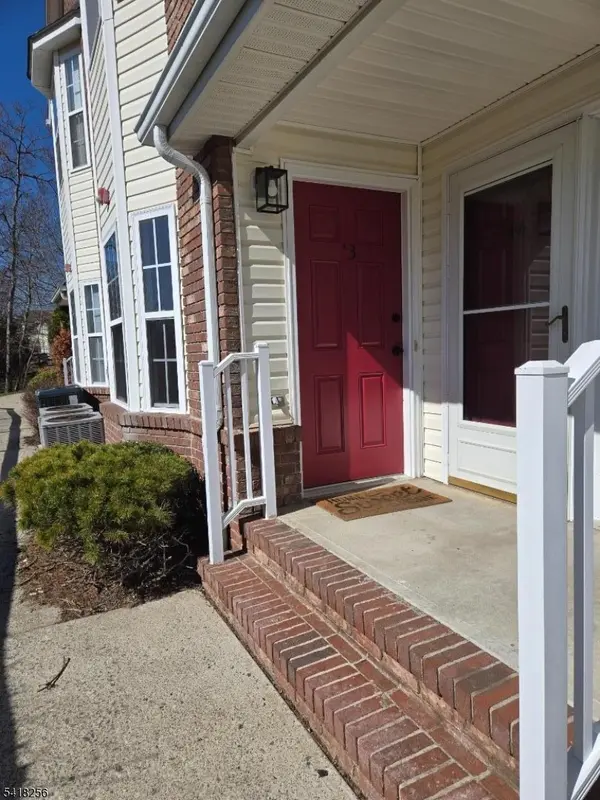 43 Forest Dr,  Piscataway Twp.,  NJ 08854