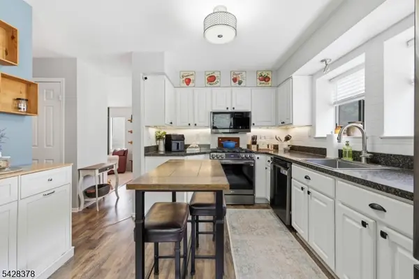 54 Overlook Dr, Independence Twp., NJ 07840