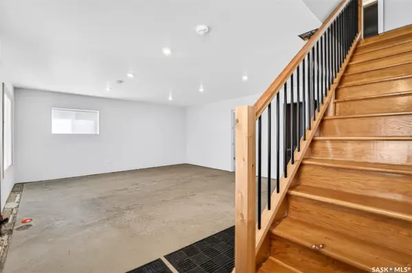 739 Tatanka DRIVE, South Lake, SK S0H 2X0