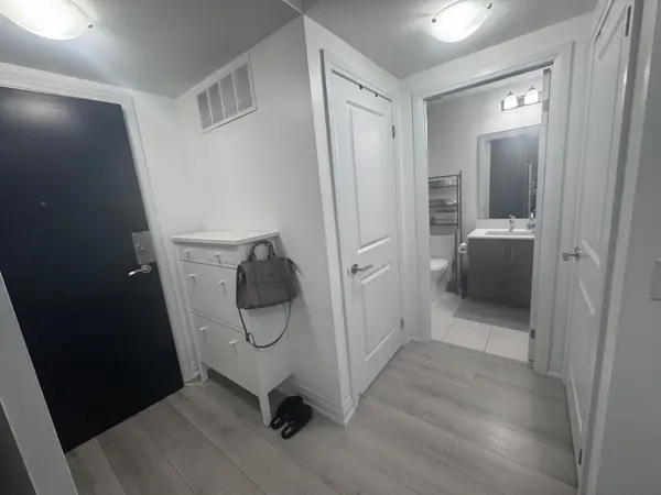 85 Attmar DR #238, Brampton, ON L6P 0Y6