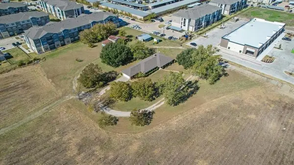 1711 FM 1385, Aubrey, TX 76227