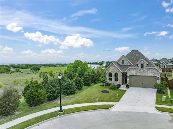 1701 Pelham Drive, Aubrey, TX 76227